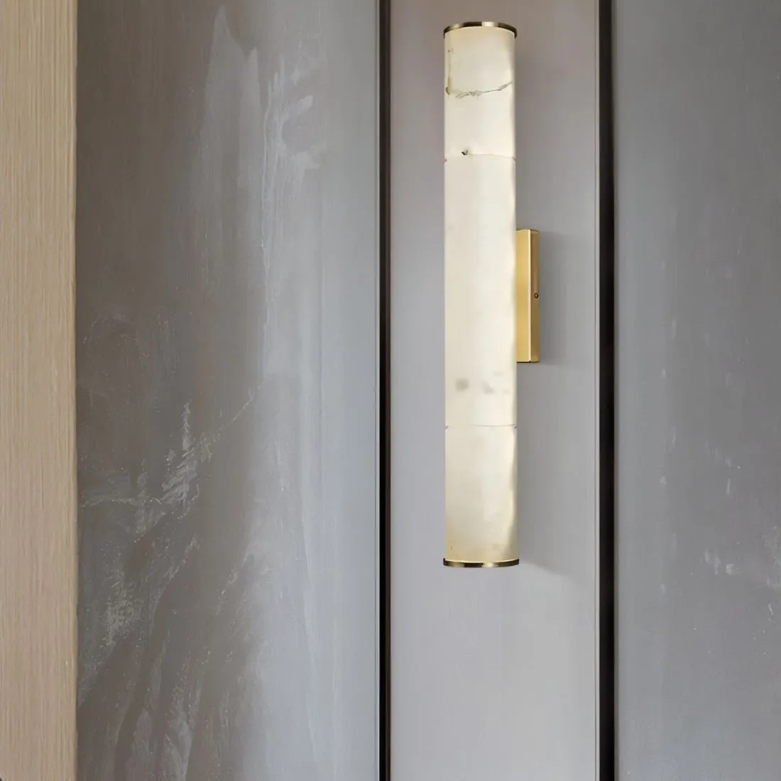 Aquilus Wall Lamp