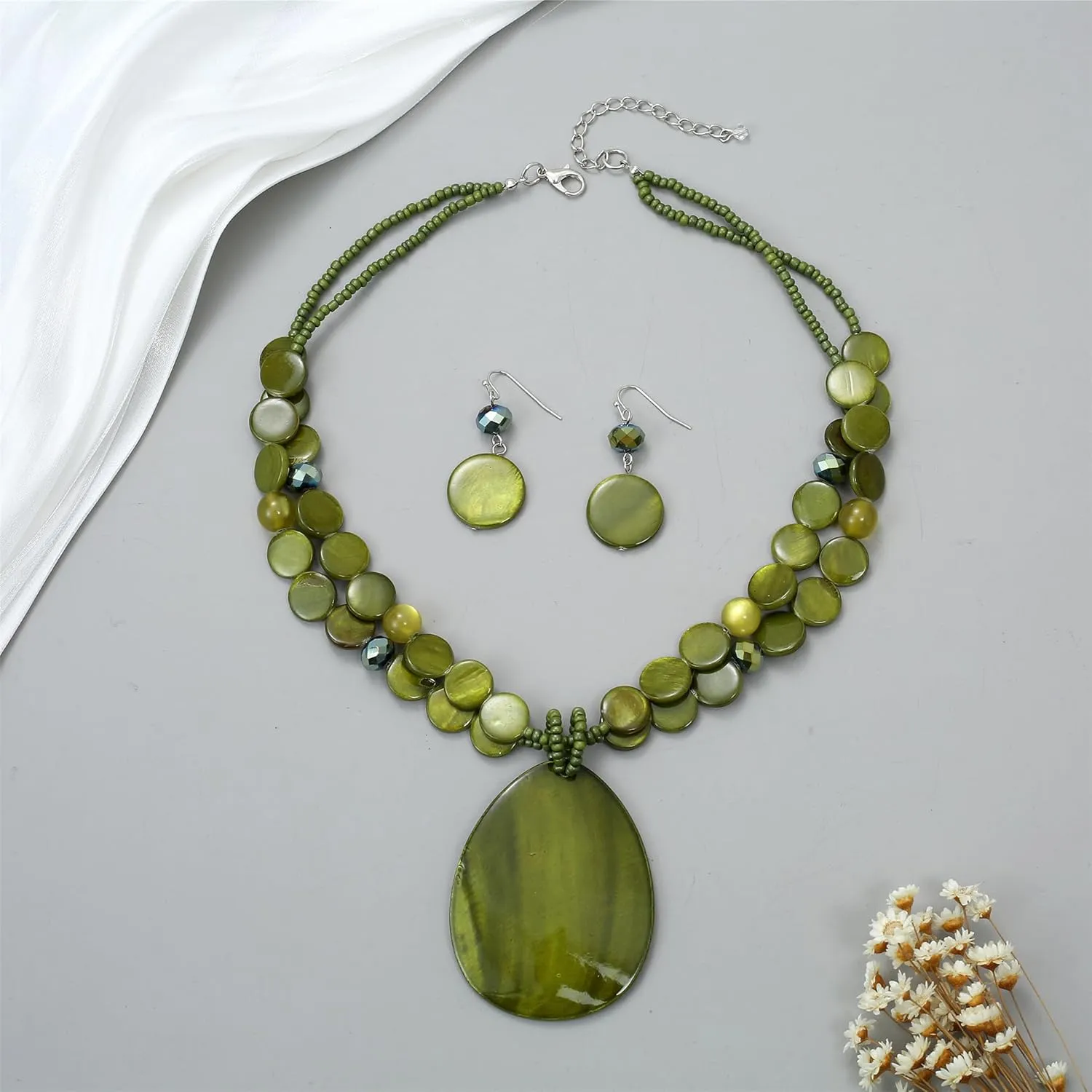 Big Teardrop Pendant Necklaces for Women Colorful Beaded Necklaces Statement Set for Holiday.