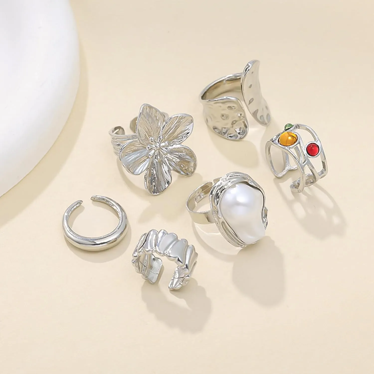 Chunky Gold Rings for Women Non Tarnish Statement Flower Ring Baroque Pearl Stackable Rings Set 6Pcs Chunky Jewelry