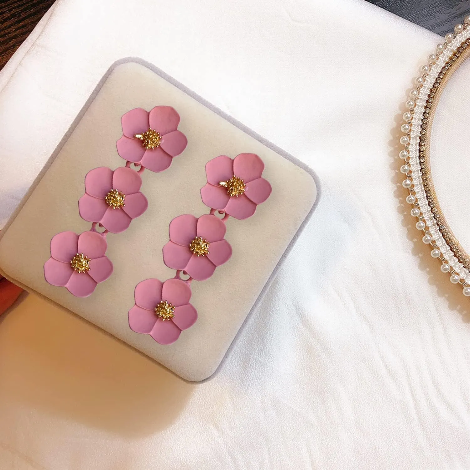Elegant Chic Large Metal White Flower Dangle Earrings Bohemian Layered Floral Petal Drop Earrings Statement Hypoallergenic Red Flower Stud Earring for Women Wedding Jewelry Gifts