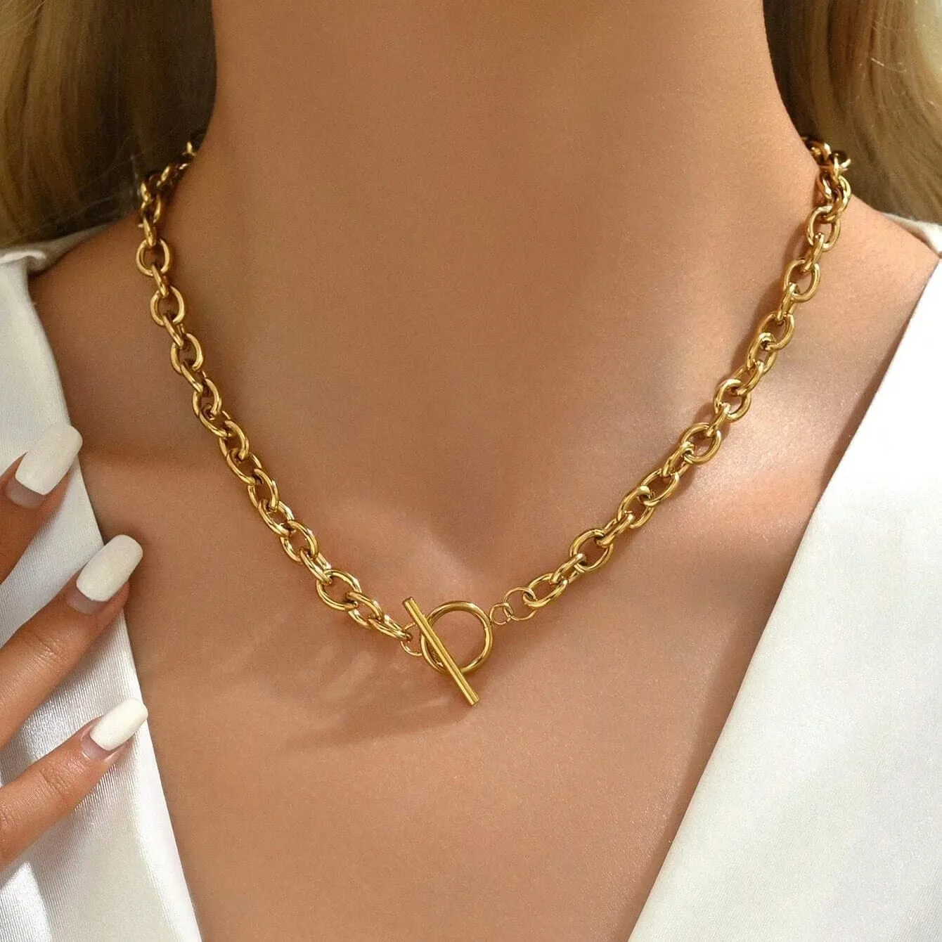 Gold Chunky Necklaces for Women 18K Gold Plated Chain Clasp Toggle Necklaces Dainty Herringbone Snake Chain Paperclip Cuban Choker Necklaces Jewelry Gifts