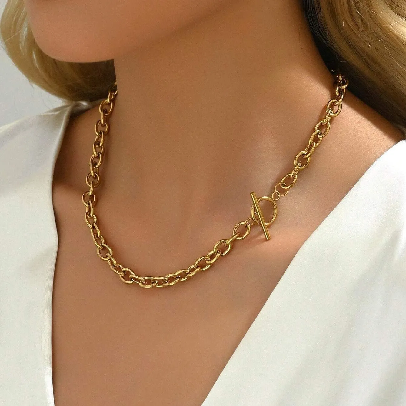 Gold Chunky Necklaces for Women 18K Gold Plated Chain Clasp Toggle Necklaces Dainty Herringbone Snake Chain Paperclip Cuban Choker Necklaces Jewelry Gifts
