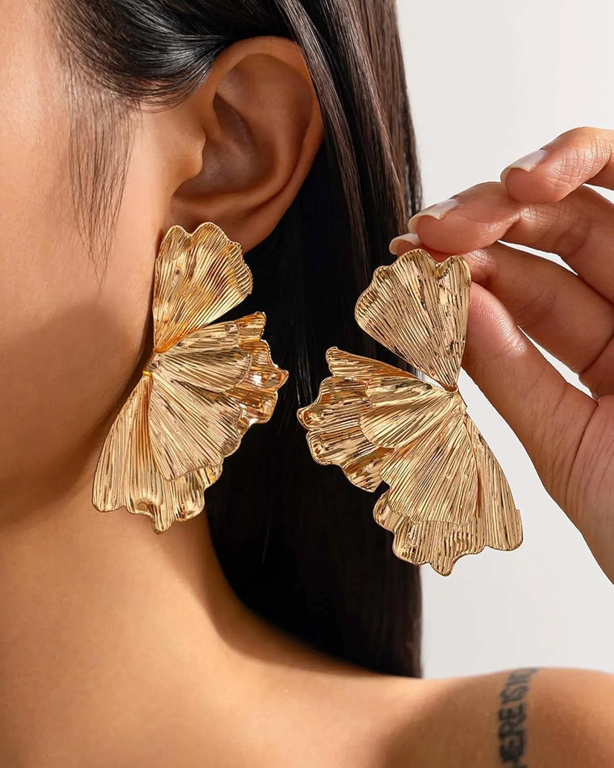 Gold Flower Earrings for Women Boho Layered Flower Dangle Earrings Chunky Gold Floral Petal Stud Spring Summer Wedding Guest Dress Accessories Jewelry Gifts