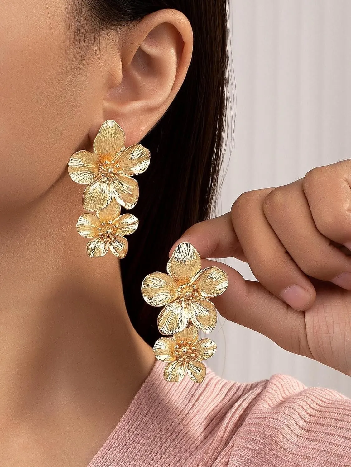 Gold Flower Earrings for Women Dangling Big Statement Earrings for Women Large Floral Stud Earring Daisy Spring Summer Fancy Earring Chunky Flower Gold Jewelry