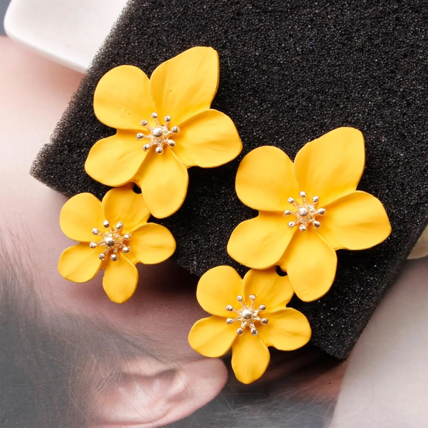 Gold Flower Earrings Necklace Set Floral Statement Earrings for Women Flower Wedding Jewelry Sets for Brides Wedding Guest Dresses for Women 2025