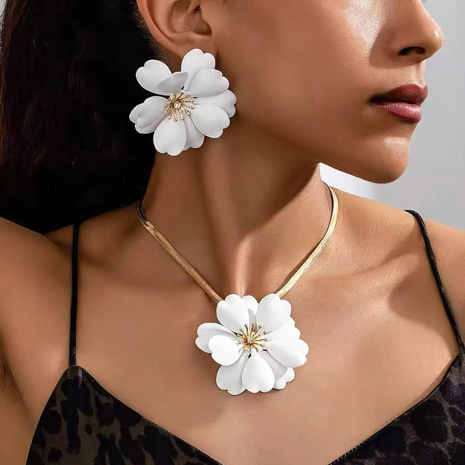 Gold Flower Earrings Necklace Set Floral Statement Earrings for Women Flower Wedding Jewelry Sets for Brides Wedding Guest Dresses for Women 2025