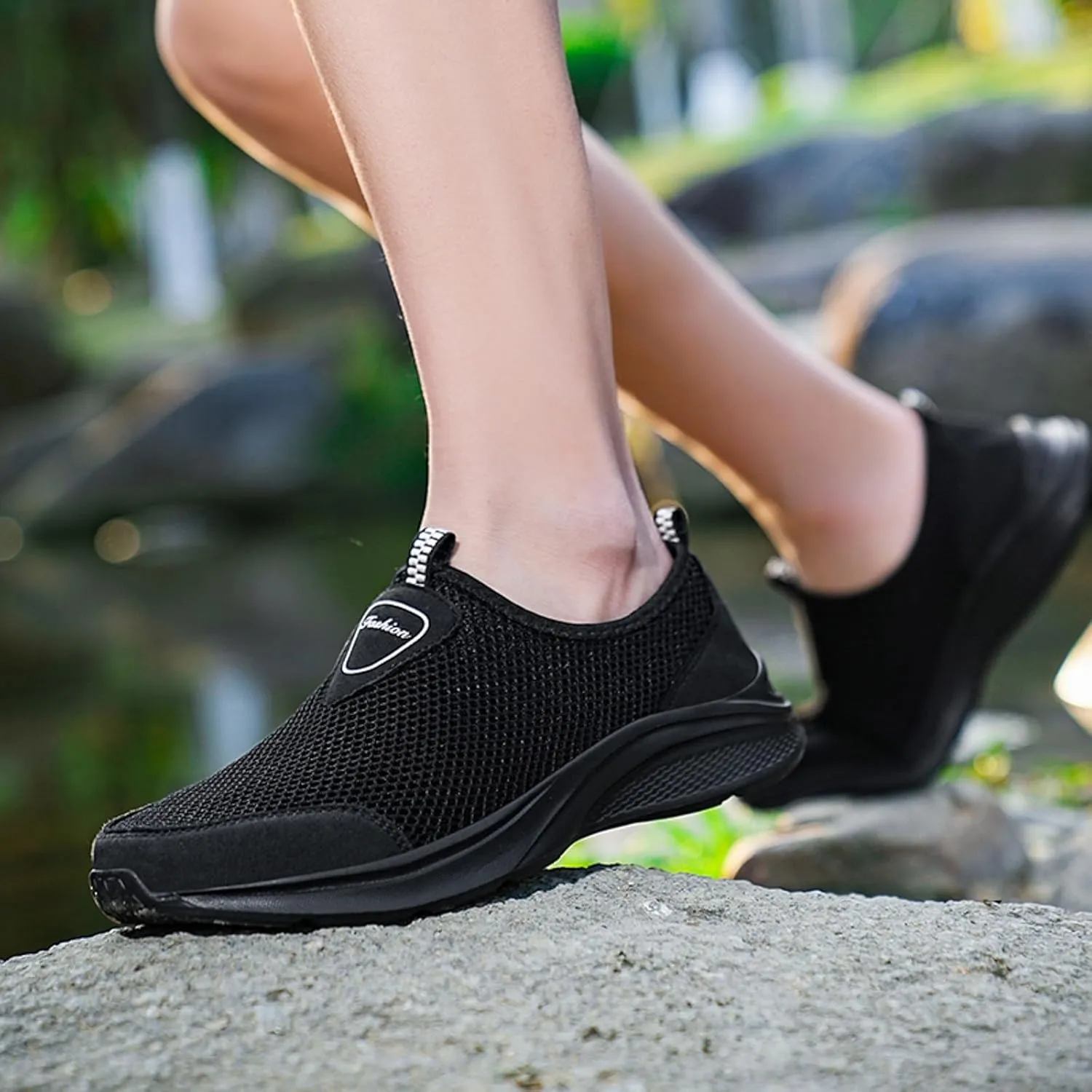 Outdoor Jogging Sneaker for Men Slip On Lightweight Breathable Fashion Sneaker Convenient Elderly Slip On Shoes