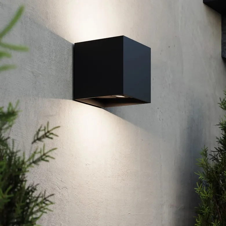 QB Outdoor LED Wall Sconce