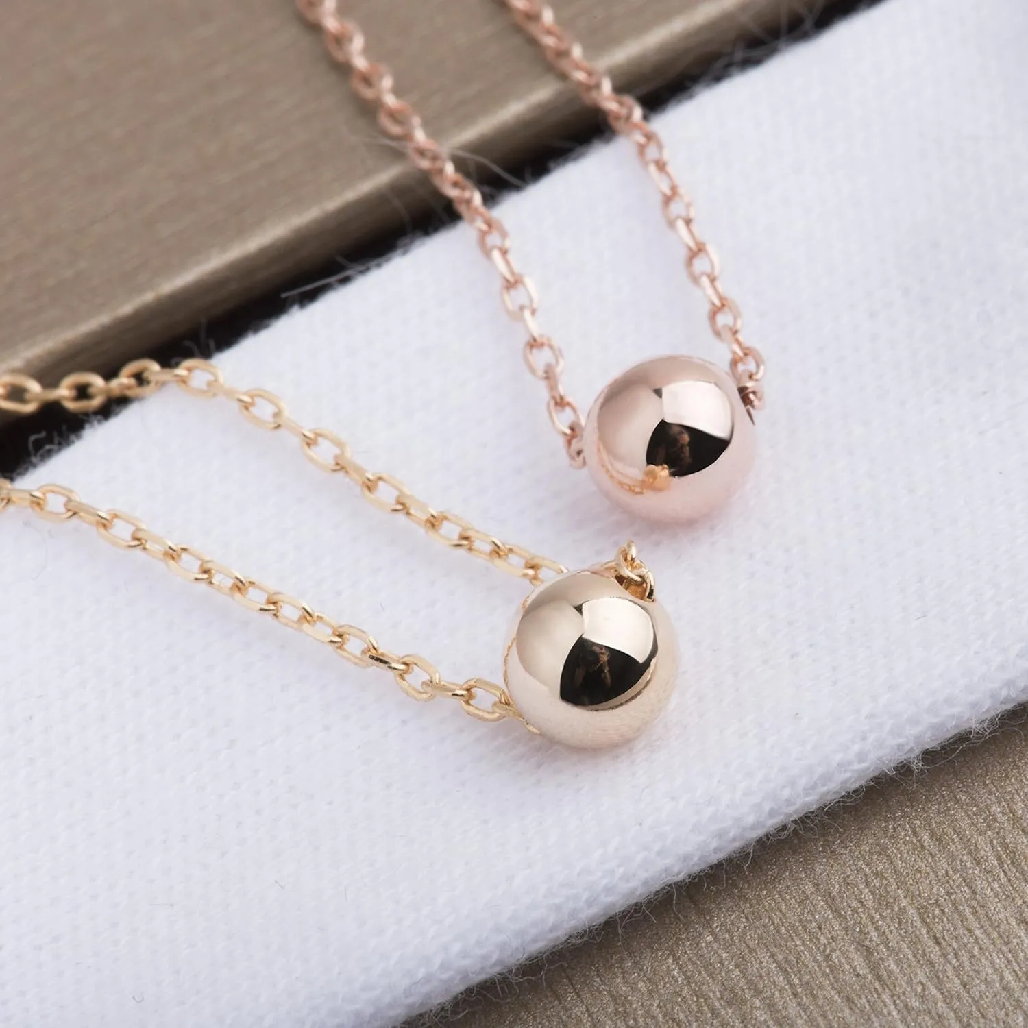 S.Leaf Sterling Silver Tiny Dot Necklace Circle Star Square Heart Necklaces for Women Dainty Necklaces for Women Simple Necklaces for Women