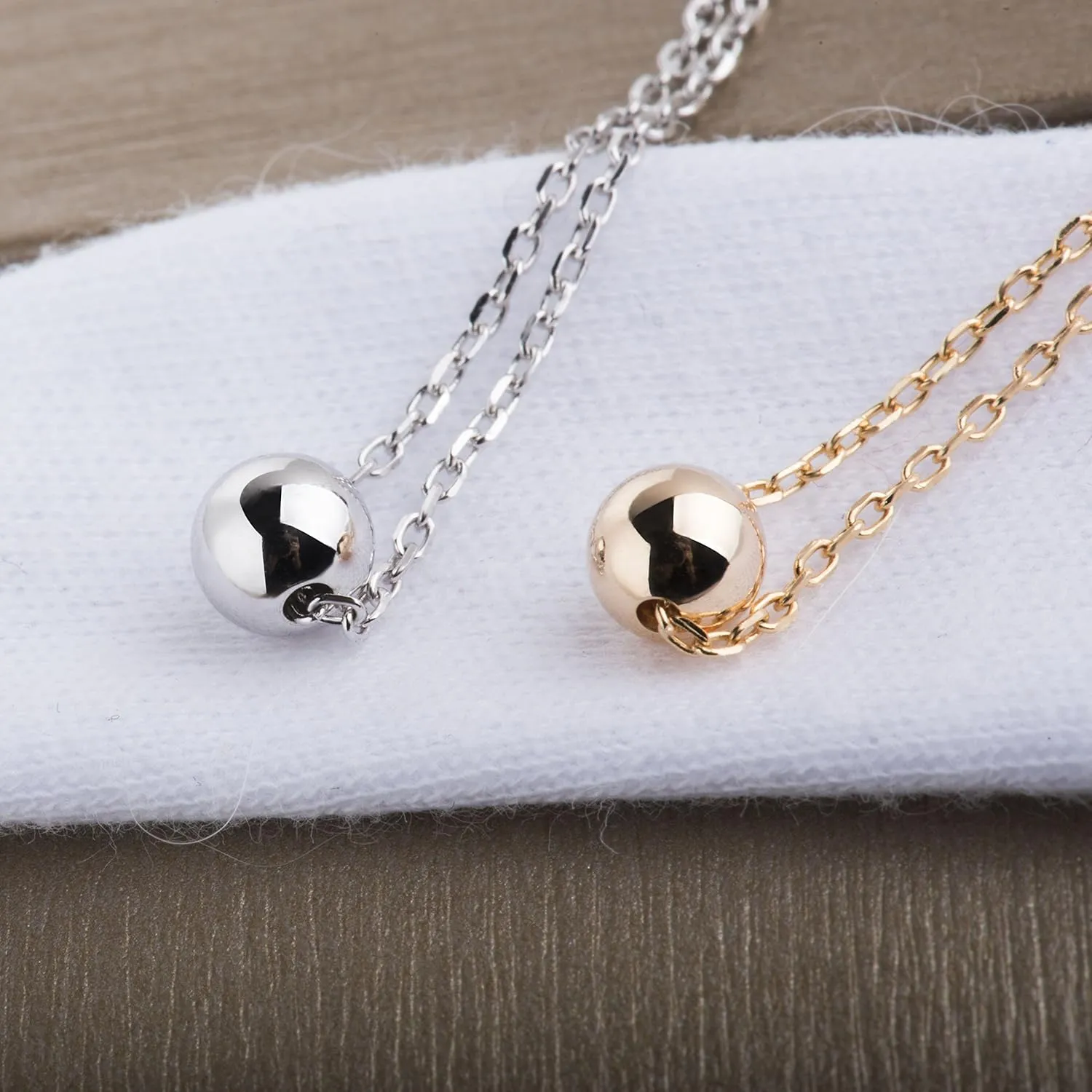 S.Leaf Sterling Silver Tiny Dot Necklace Circle Star Square Heart Necklaces for Women Dainty Necklaces for Women Simple Necklaces for Women