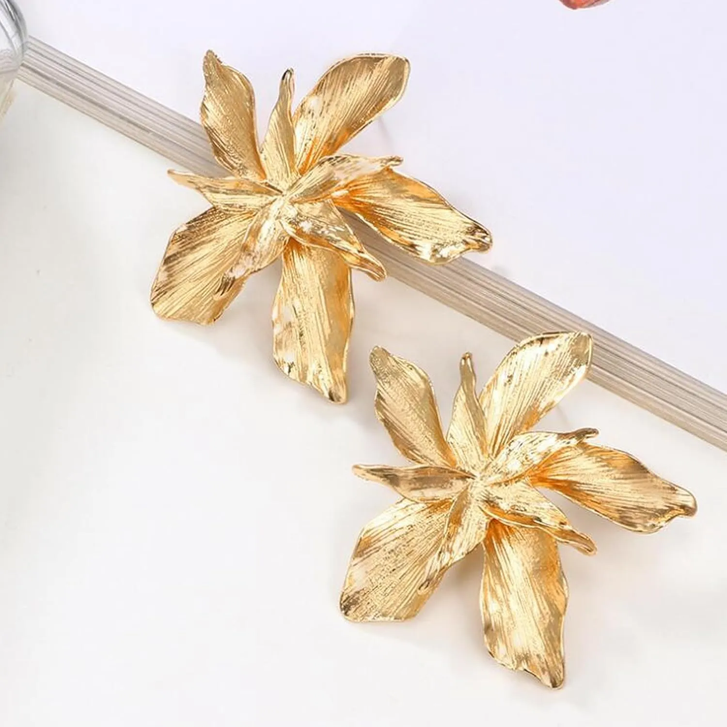Spring Flower Earrings Womens Sunflower Daisy Dangle Statement Jewelry Fashion Accessory