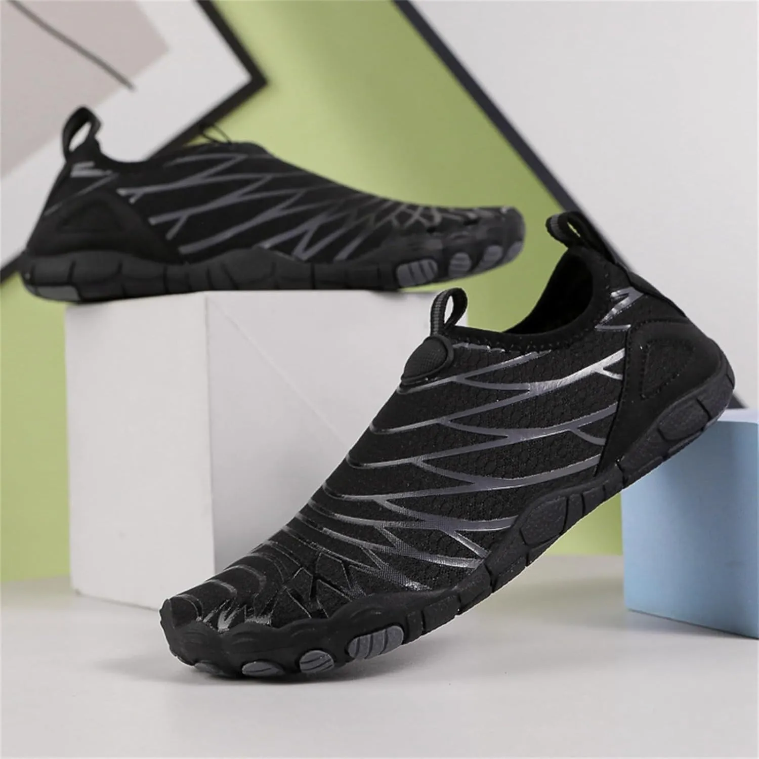 Womens Water Shoes Closed Toe Non Slip Water Hiking Shoes for Women Non Slip Mens Wide Water Shoes Wide Width Summer Quick Dry Sandals Slippers for Boating Fishing Diving Surfing
